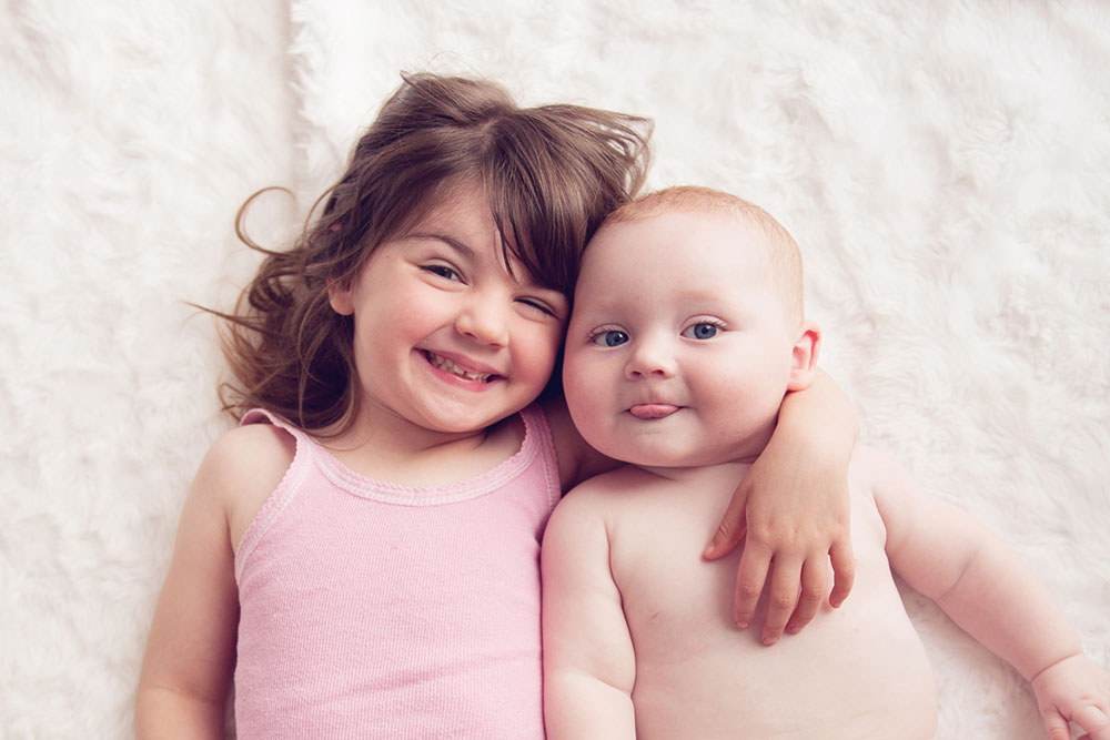 baby and sister photography melbourne
